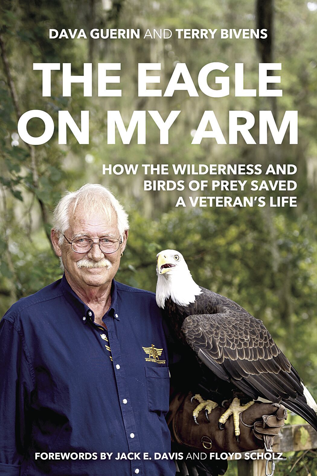 Falconer continues mission to help veterans, birds of prey